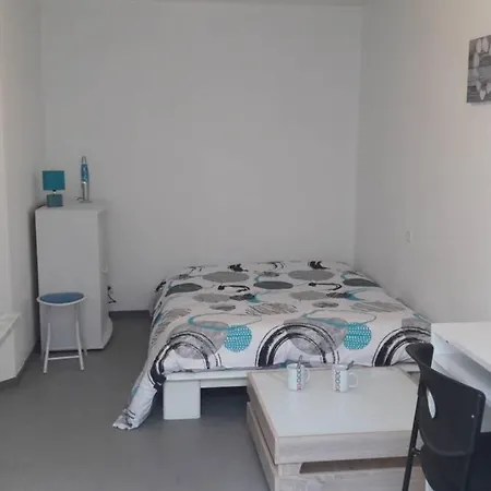 Appartement Studio Au Calme Pres De La Faculte